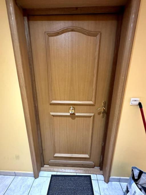 Appartement Cosy Avec Balcon Et Piscine Besançon Exterior foto